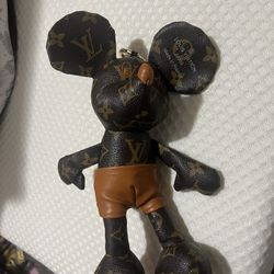 Mickey Mouse Louis vuitton