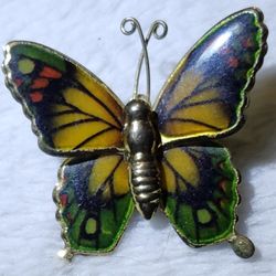 Vintage Ronte of Beverly Hills Gold Tone Butterfly Pin/Brooch. This one is a rare find!