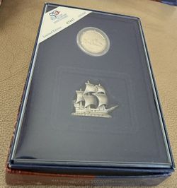 Hallmark American Spirit Collection NEW HAMPSHIRE Coin And Figurine Set