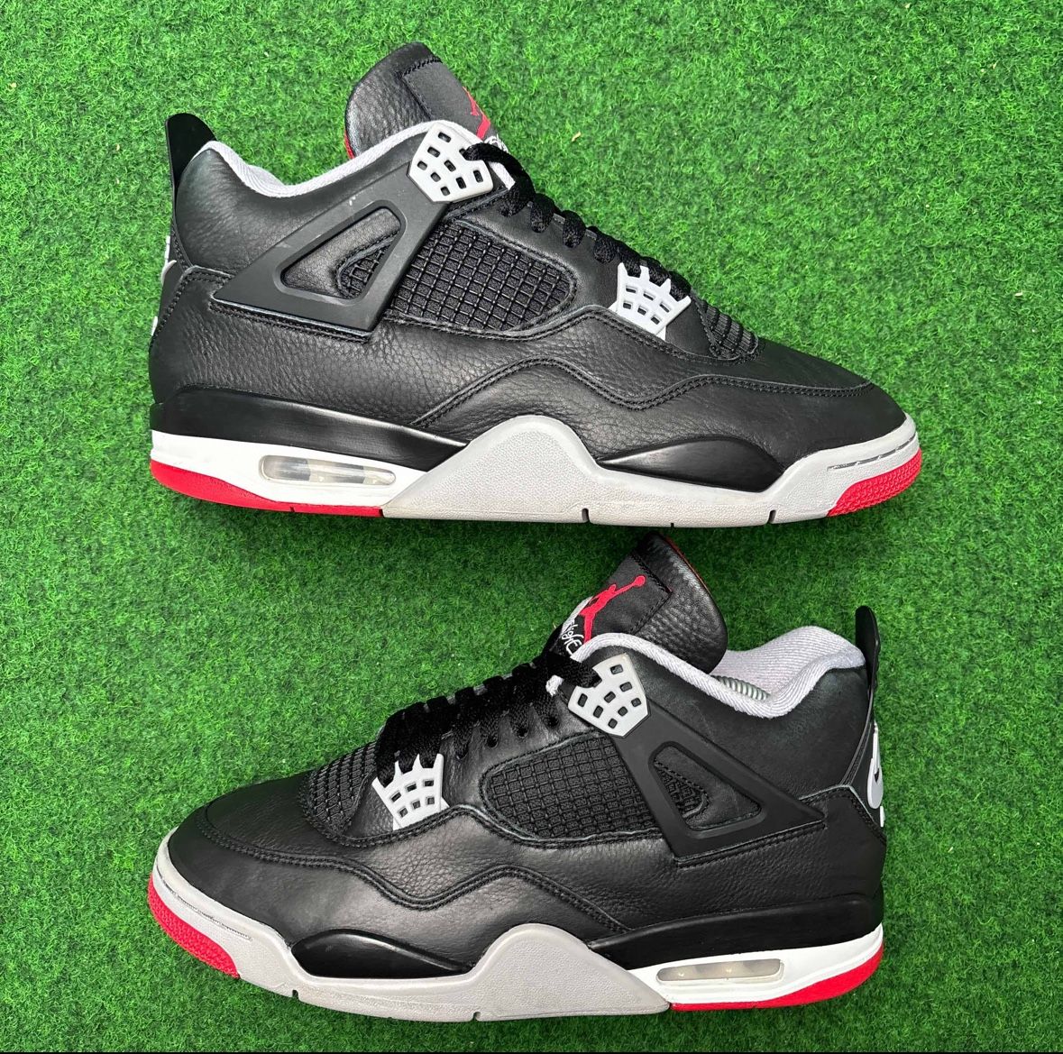 Jordan Retro 4 “ Bred “