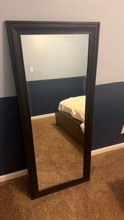 Floor mirror