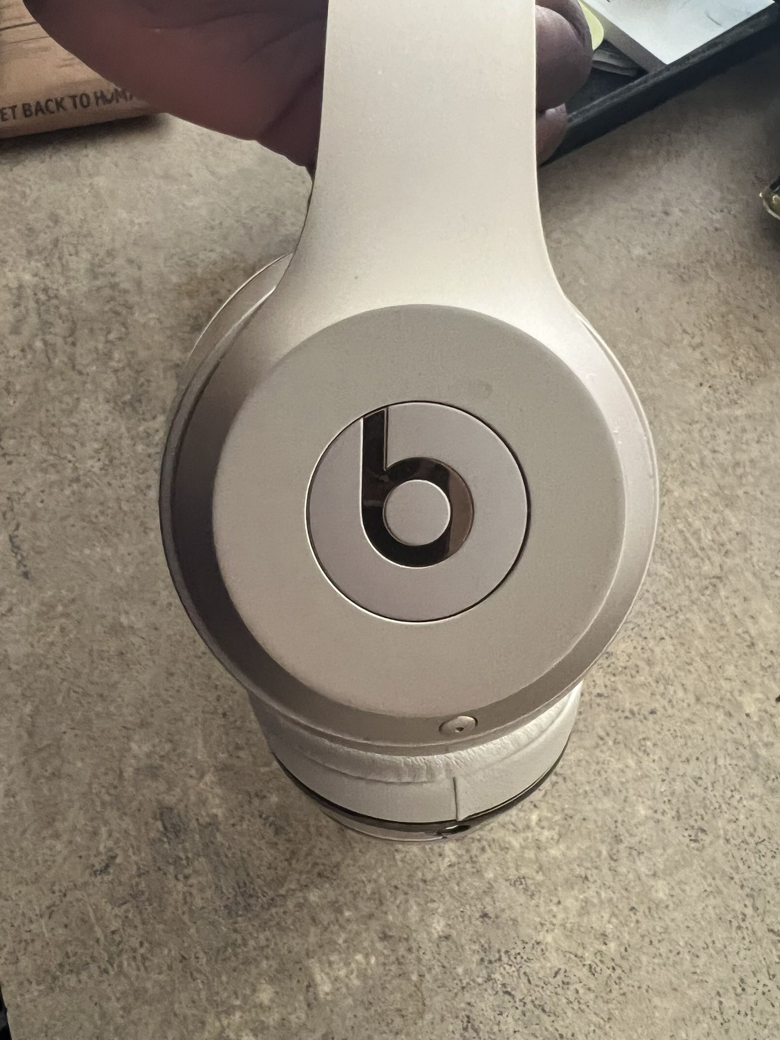 Beats Solo 3 Like New