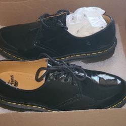 Dr. Martens Patent  Leather Shoes