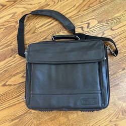  Targus Leather Laptop Bag CLN5-001 – Black Business Briefcase Fits 15”