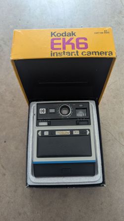 📷 Vintage 1976 Kodak EK6 Instant Camera – Original Box + Original Film