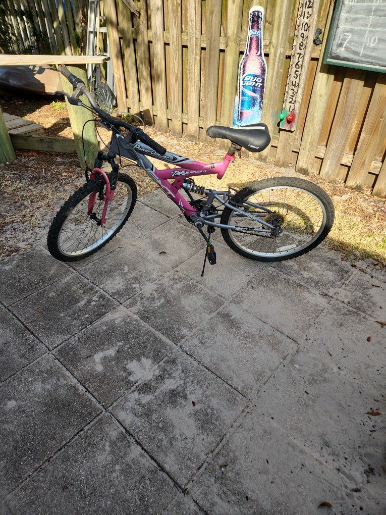 NEXT Girls 18speed Mountain Bike