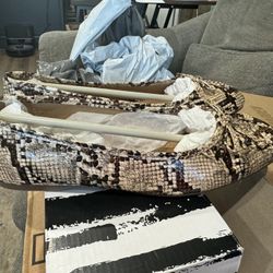 Dolce Vita Kallie Shoes- Size 8