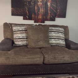 Loveseat Plus Ottoman 