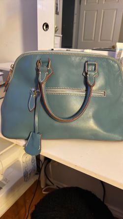 Dooney n Bourke handbag
