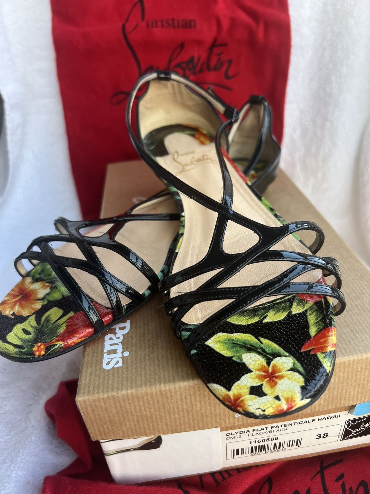 Christian Louboutin OLYDIA FLAT PATENT/CALF HAWAII, black ,size 38