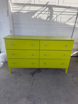 6-Drawer Wood Dresser in Lime Green