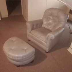 Leather Chair With Ottoman 