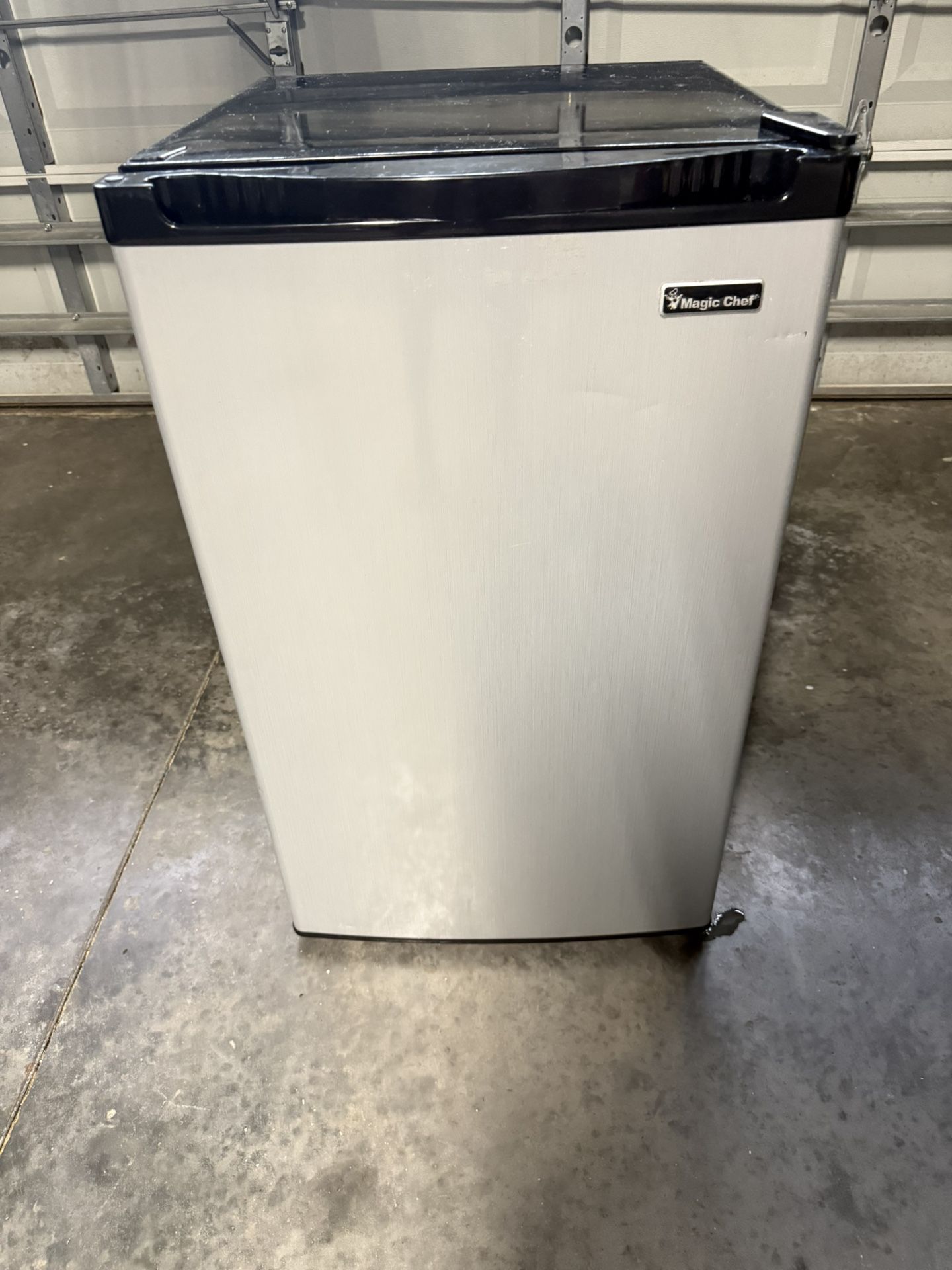 Magic Chef Mini Fridge