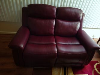 Loveseat and sofa that reclines