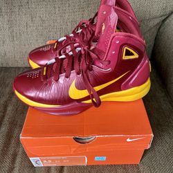 Nike Hyperdunk 2010 USC Edition – Size 8.5