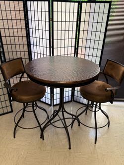 ASHLEY FURNITURE. Round Bar Height Table with 2 Stools