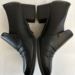 NATURAL SOUL black Leather Slip On Booties