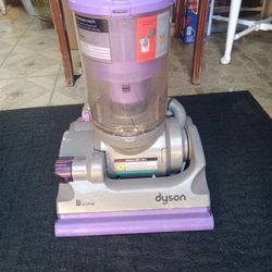 Dyson Animal DC14 HD Vacuum Cleaner 