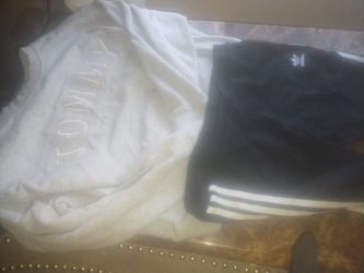 GET NOW TOMMY HILFIGER BUNDLE!!!