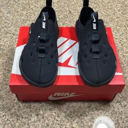 Nike Sandals Size 10C