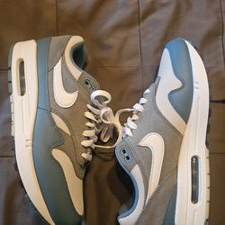 Air Max 1 Used Once $40
