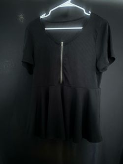 Women's Plus Size Black Half-Zip Peplum Top - 2XL