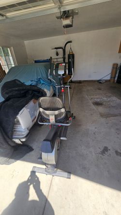Combo- Sit down/Standing elliptical exercise machine