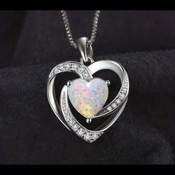 High  Quality Elegant Heart Shaped Breathtaking Opal925 Sterling Silver Gorgeous Bridal Necklace 