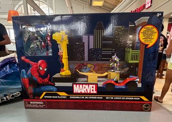 Spider-Man Swing And Launch Action Figure Playset (NEW)