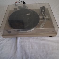 Pioneer PL-512 Turntable
