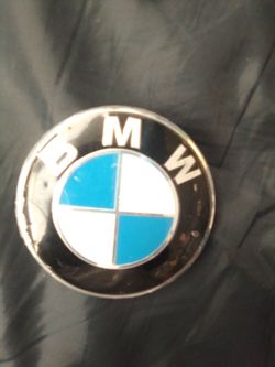 New BMW emblem