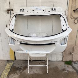 Tailgate Mercedes GLA250