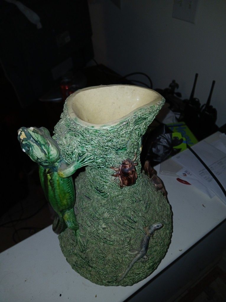 1890 Manual Mafra Palissy Vase