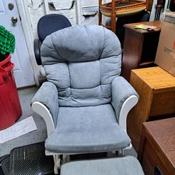 Glider Chair w/Foot Rest