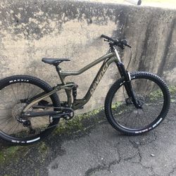 2021 Devinci Django for Sale in Shelton CT OfferUp