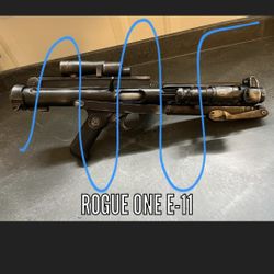 Star Wars E-11 Stormtrooper Rubber Prop Replica