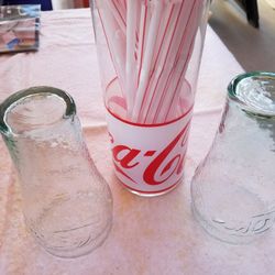 Retro Coca Cola Straw Dispenser w/2 Glasses - PRICE DROP