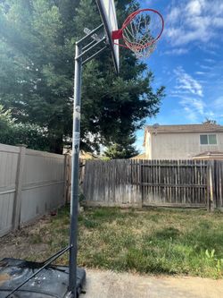 Basketball hoop