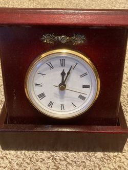 Quartz Clock in Wooden Box
