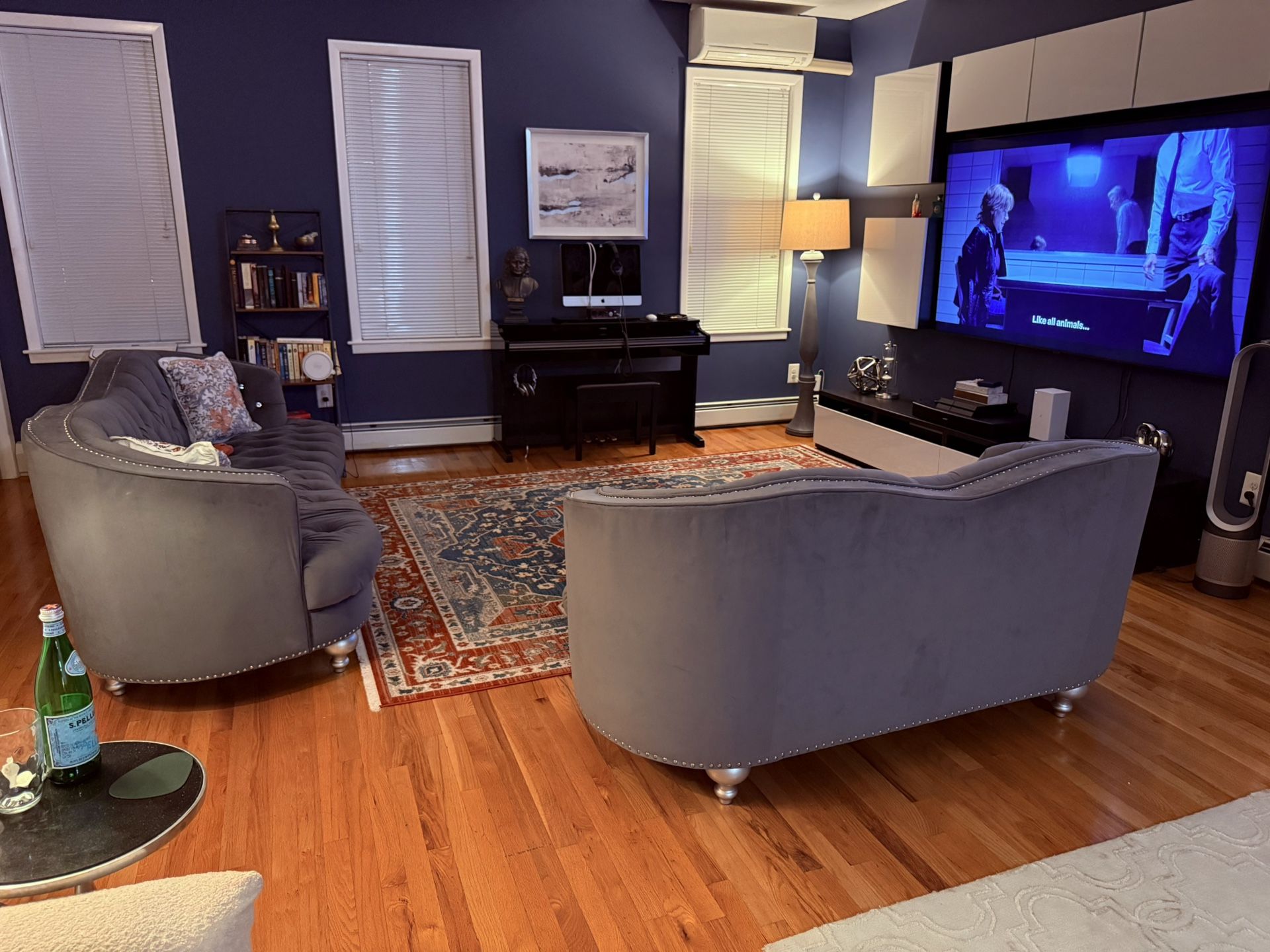 Elegant Velvet Sofa Set – Timeless Design & Luxury Comfort