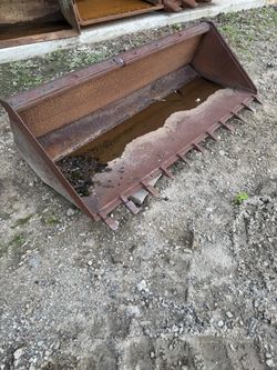 Universal Fit Skid Steer Work Bucket