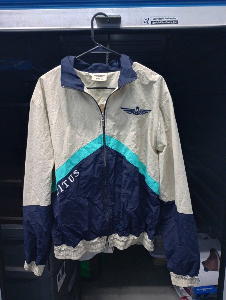 Unitus Windbreaker