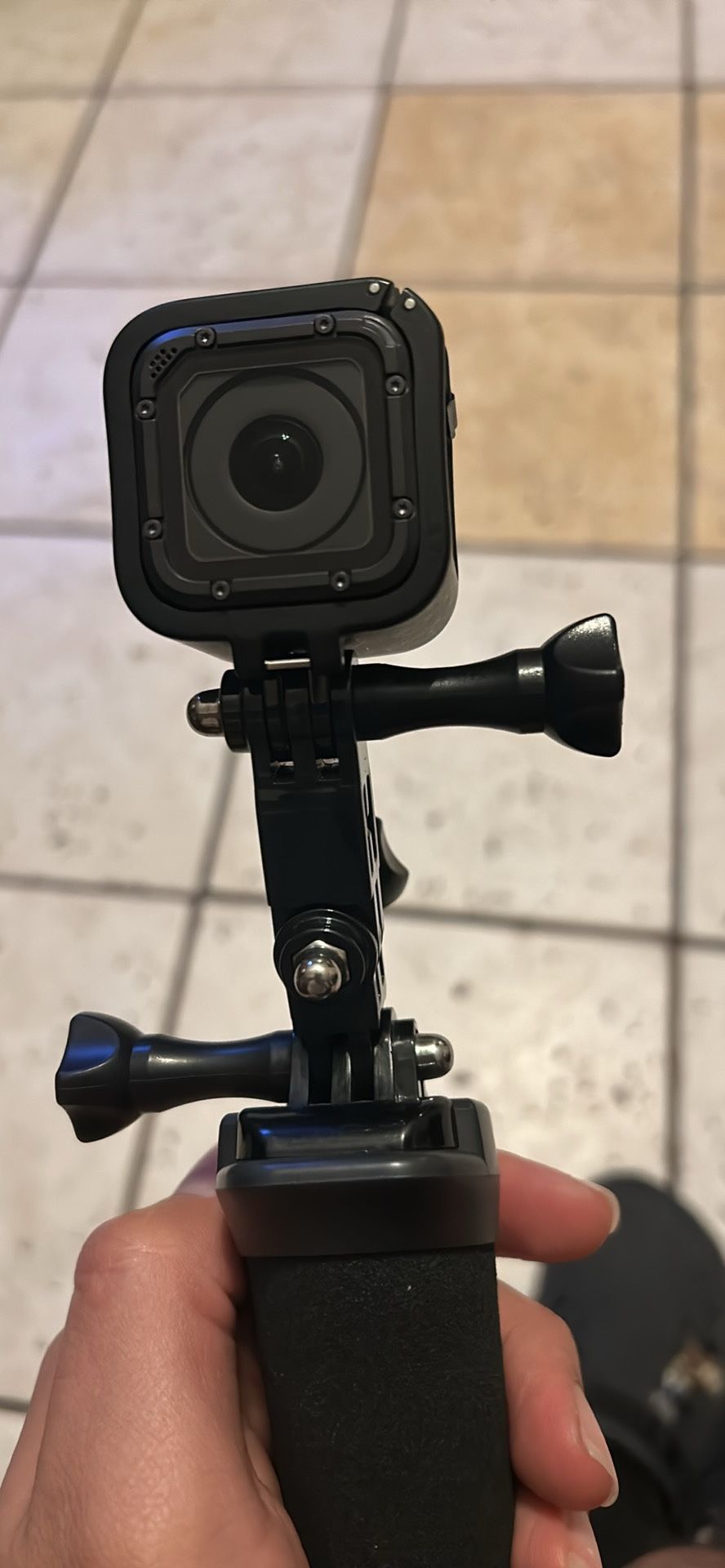 Go Pro Hero Session 5