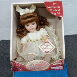 Collector's Choice Genuine Find Bisque Porcelain Over The Rainbow Animated Musical Key At Back