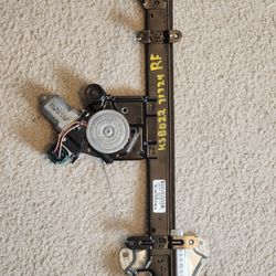 Passenger side 2019 Nissan Sentra Window Regulator W Motor