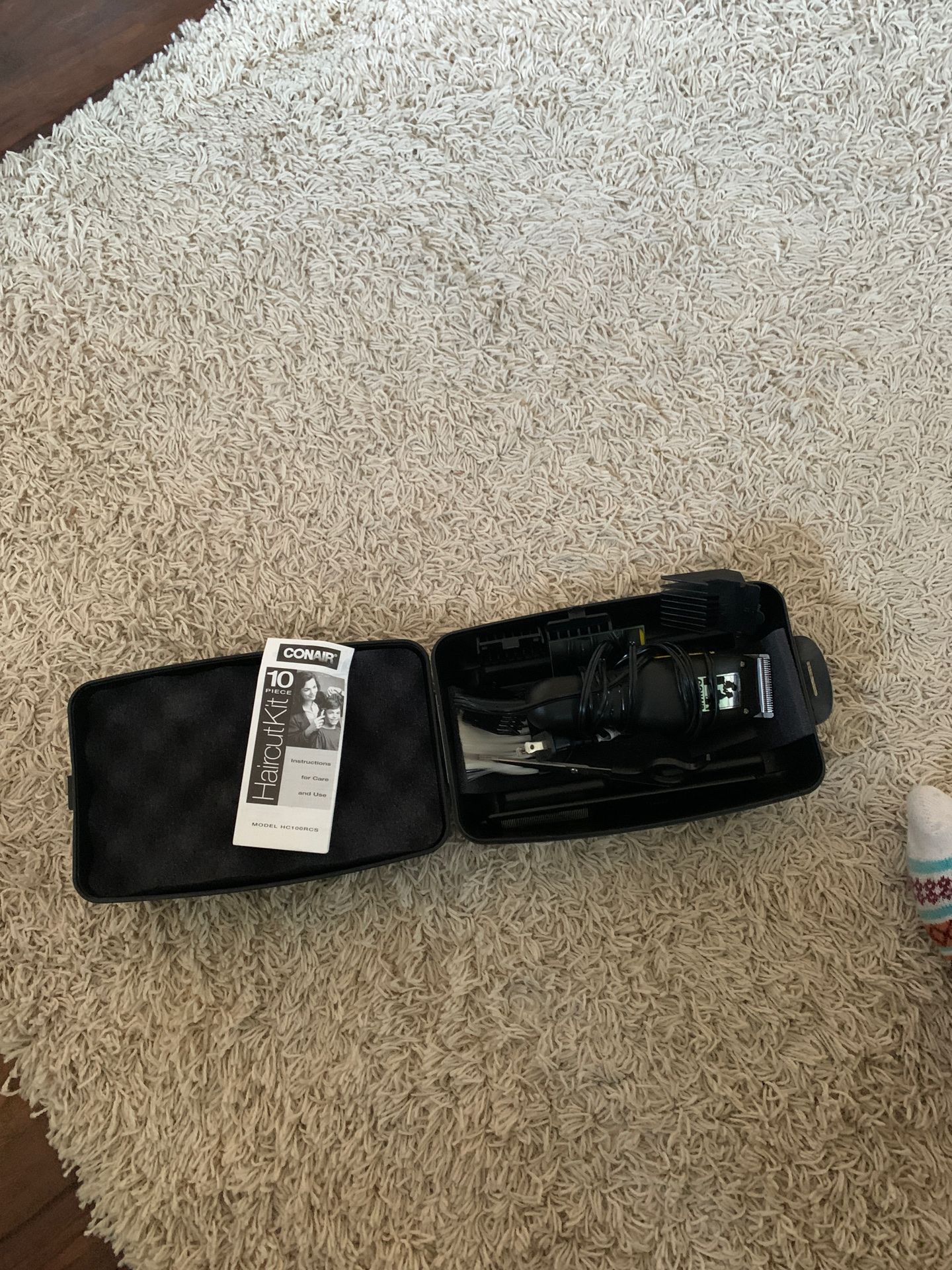Hair trimmers