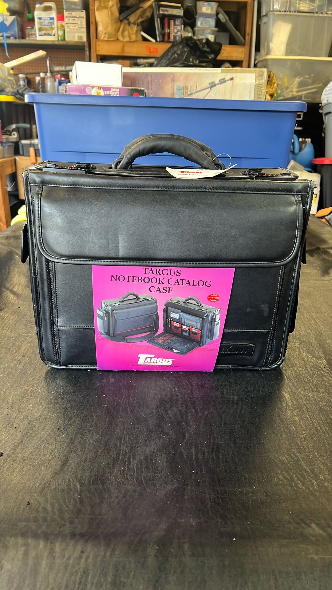 Targus Notebook Catalog Case— OBO