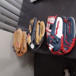 Size 11 Softball Gloves. (Medium) 1 For $12 Or All 3 For $30
