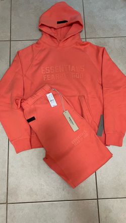 Essential set (Coral) sizes XS, S, M, L