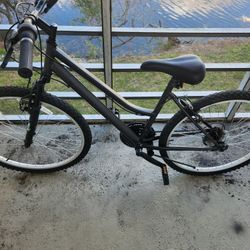 Huffy Mountain Bike (Trades For Bmx Bikes And E Scooters Only)
